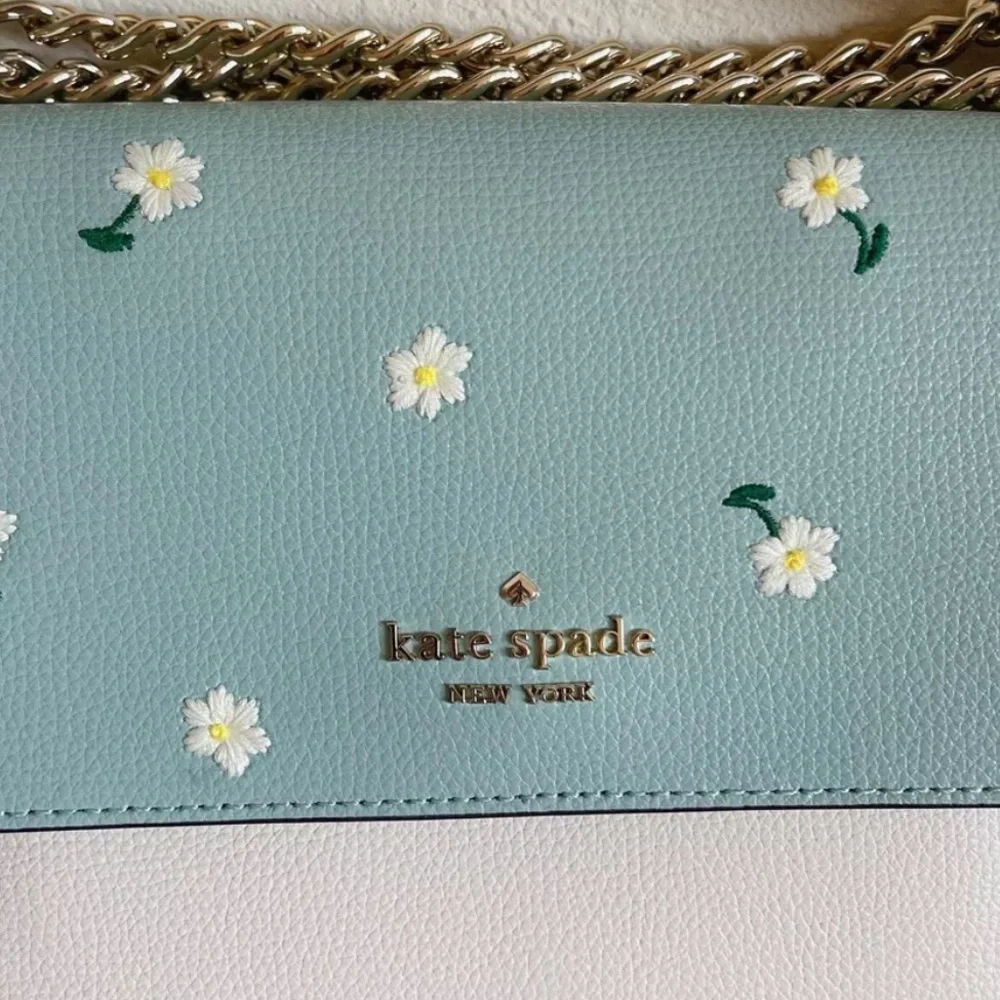 NWT Kate Spade Remi Daisy Embroidered Leather Chain Crossbody in Aphrodite - Picture 10 of 12